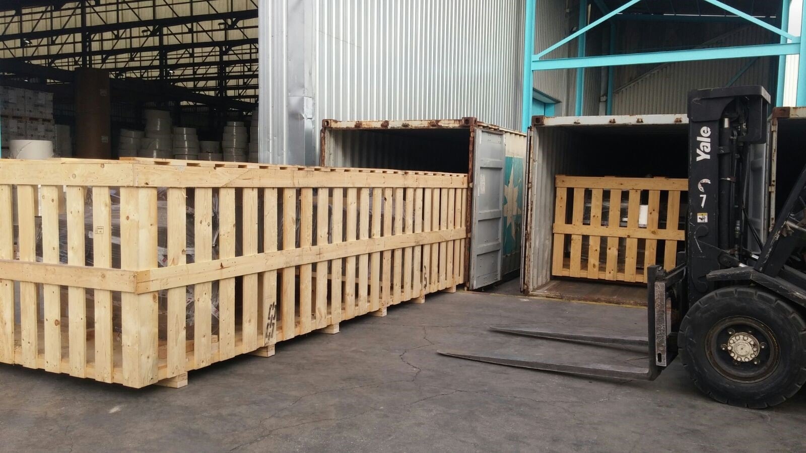 Load operation of bulk material in Servitrans Levante.