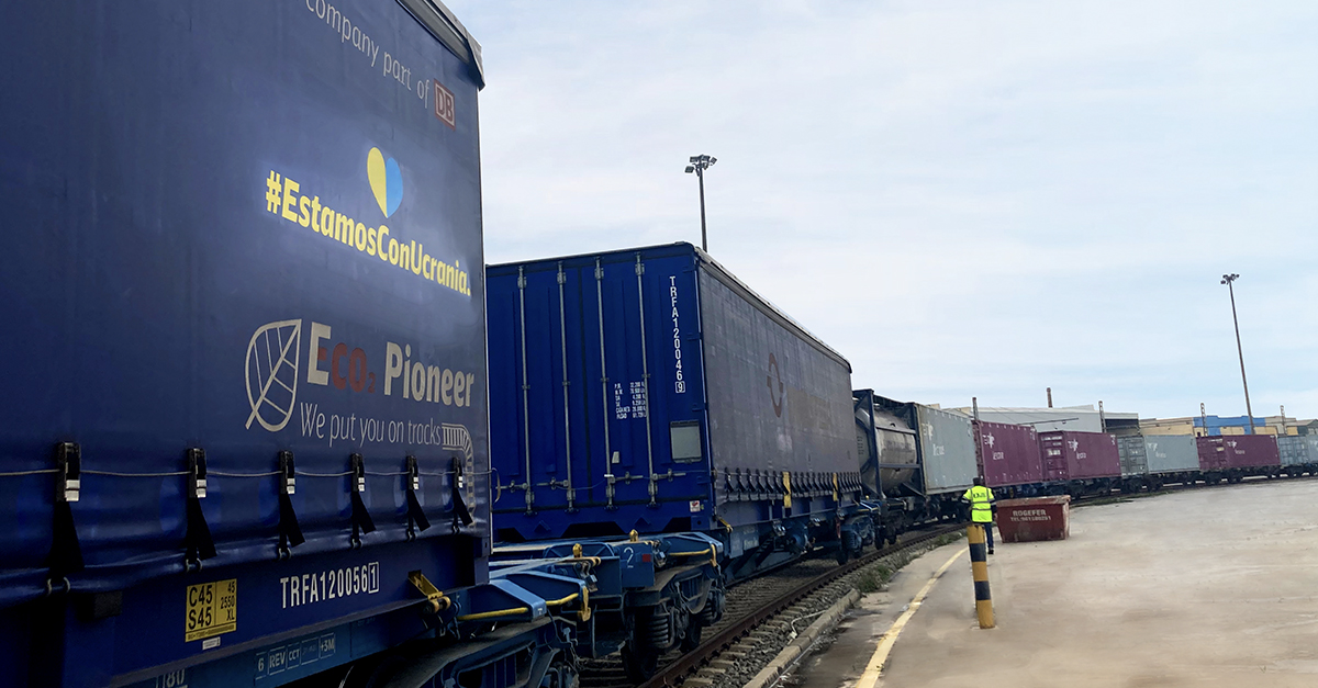 Humanitarian corridor runs through Europe to Ukraine