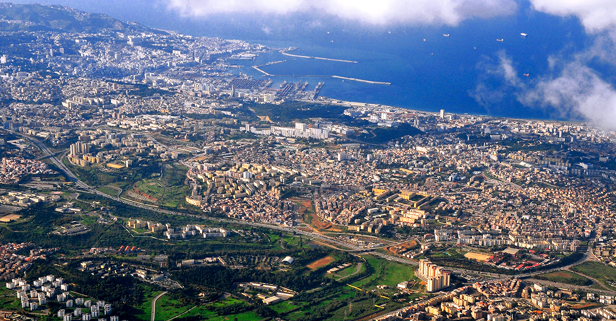 Imagen aérea de la capital de Argelia, Argel 