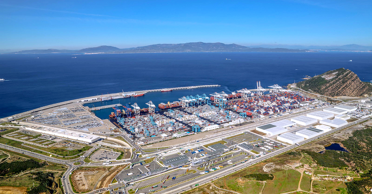 Imagen aérea del puerto de Tánger, uno de los más importantes del país 